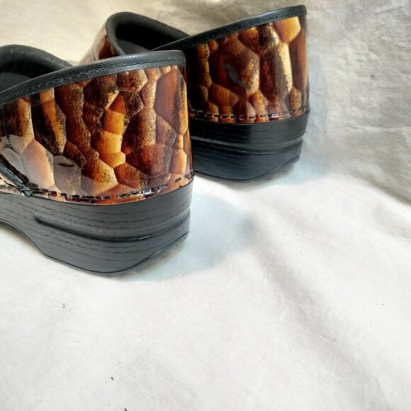 DANSKO Clogs: snake skin print - Picture 7 of 9